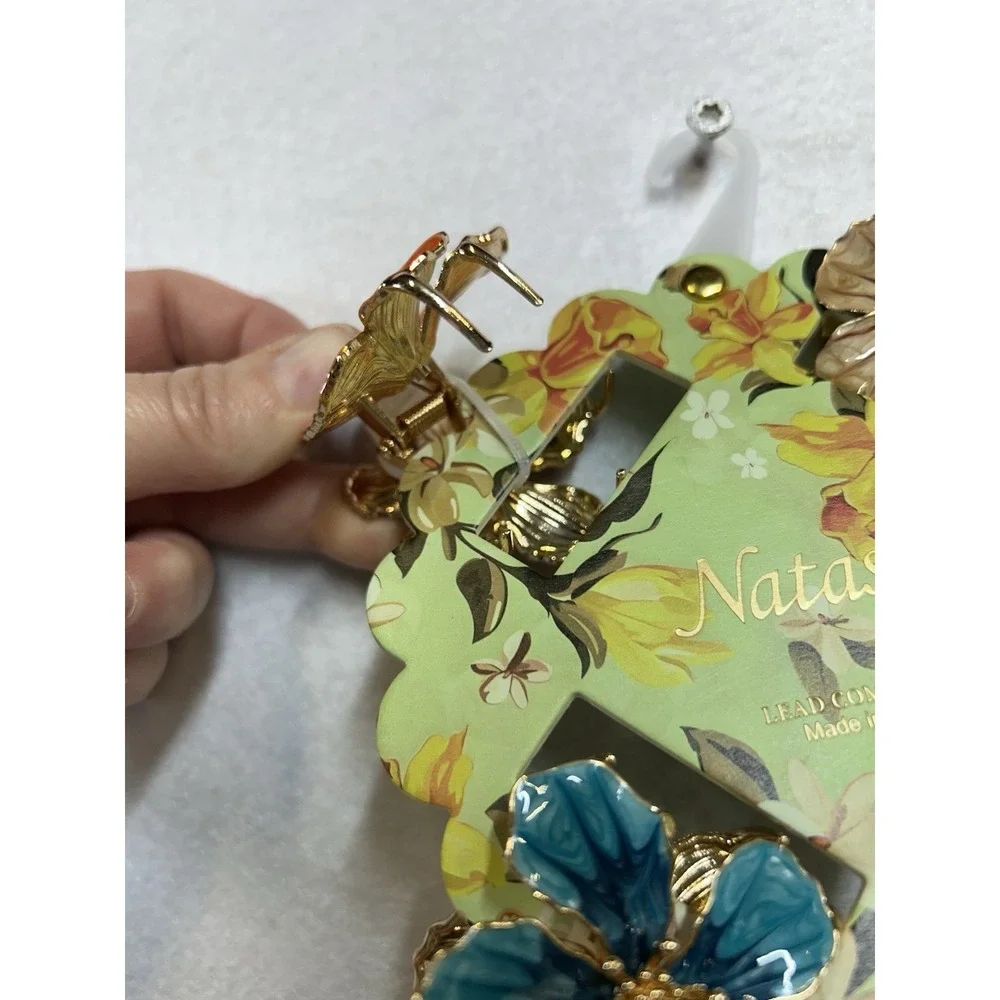 Natasha Enamel Flower Claw Hair Clips NWT 4 Pack